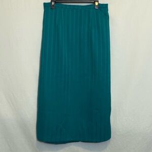 E-157 Pride & Joy PLUS SIZE 18W Vintage Green Stripe Maxi‎ Skirt